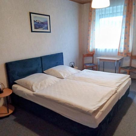 Gasthof Zur Krone Burghaslach Esterno foto