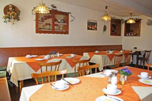 Gasthof Zur Krone Burghaslach Esterno foto