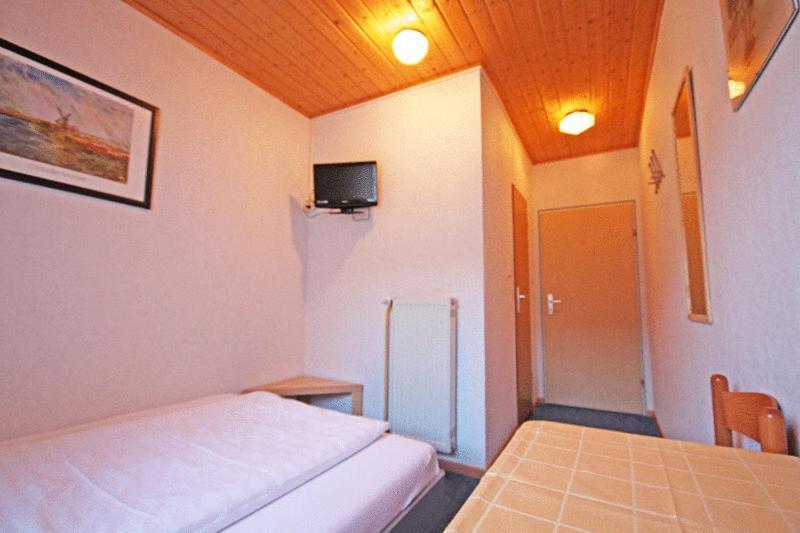 Gasthof Zur Krone Burghaslach Esterno foto